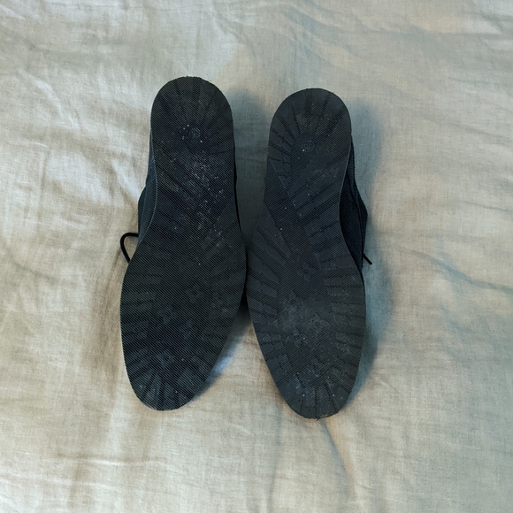 Manfield Dress Shoes - Picture 5 of 8